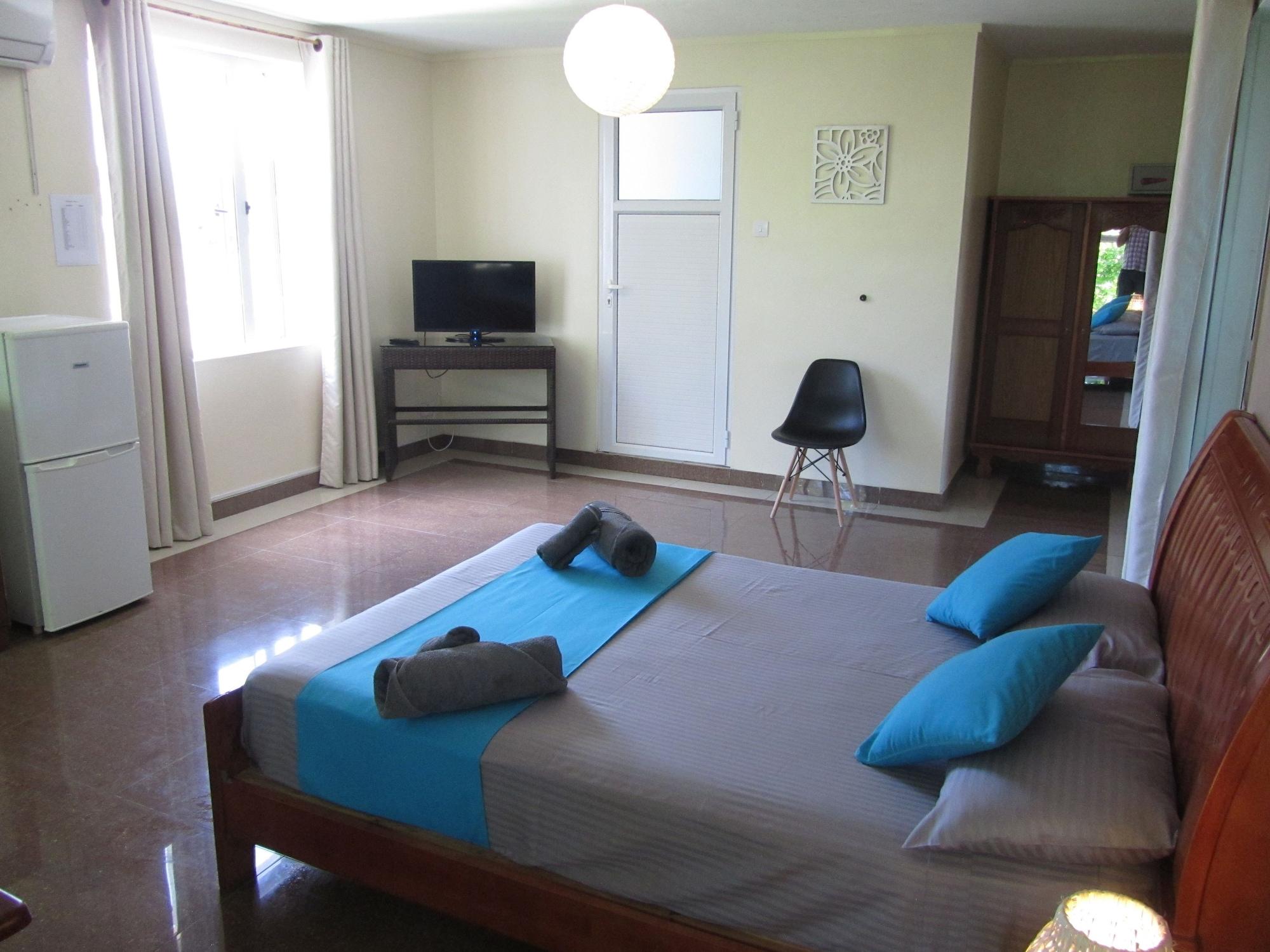 Lariad Bnb Flic en Flac Экстерьер фото